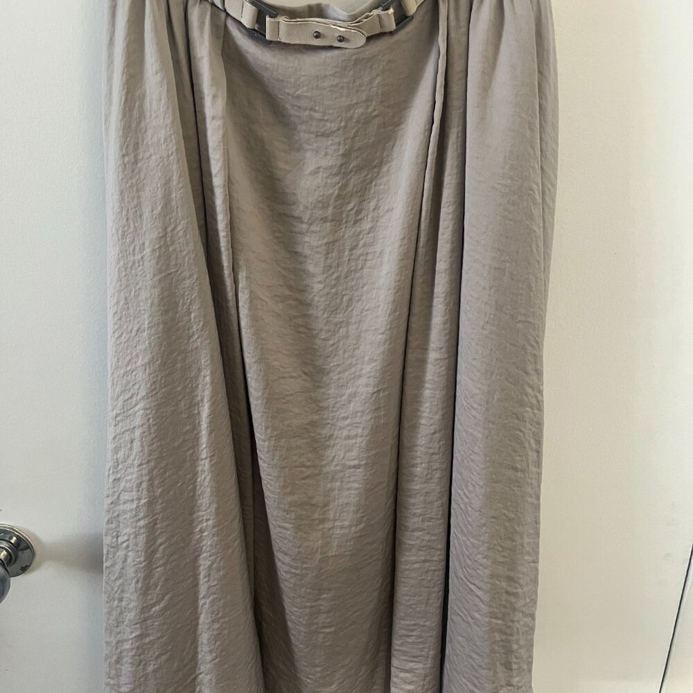 Halston Heritage Pleated Midi Skirt in Light Smoky Gray, Size XS/S